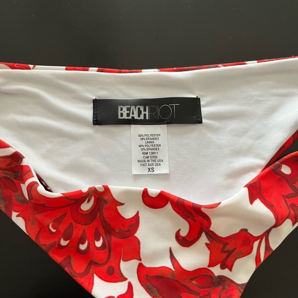 Beach Riot Cleo Tassel Bikini XS - Picture 2 of 3